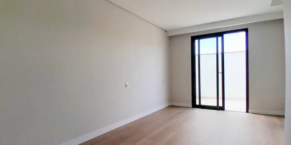 WhatsApp Image 2025-10-23 at 12.08.54 (1)