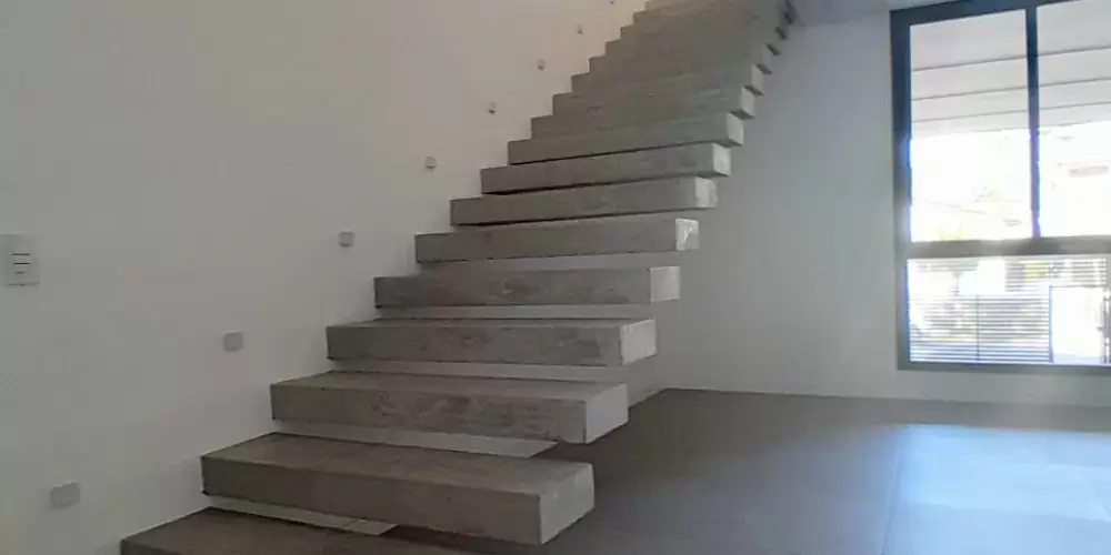 WhatsApp Image 2025-12-06 at 10.16.21 (3)