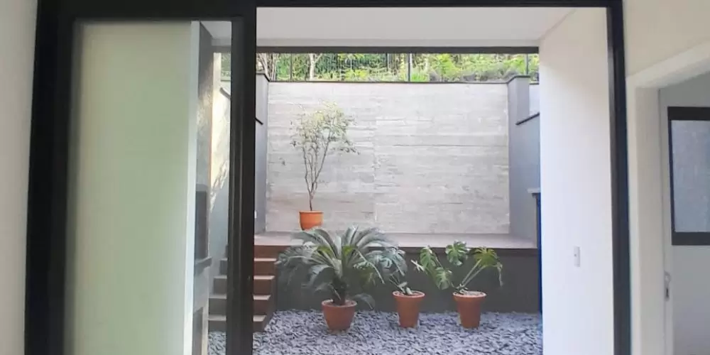 WhatsApp Image 2025-12-06 at 10.16.23 (1)